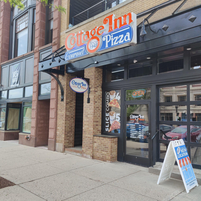 Cottage Inn Pizza Downtown Lansing in Lansing